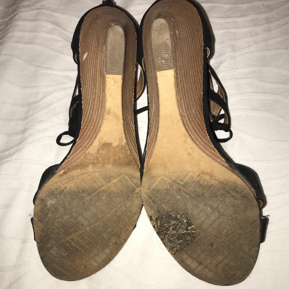 Cute Black Wedges - Picture 3 of 3